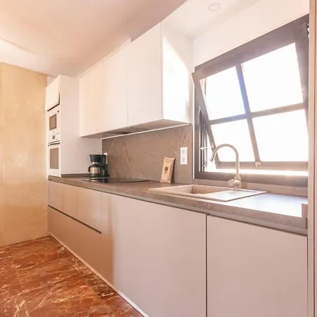 Anfiteatro - Costa Carpediem * קלפה