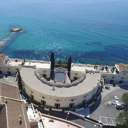 Anfiteatro - Costa Carpediem Apartman *